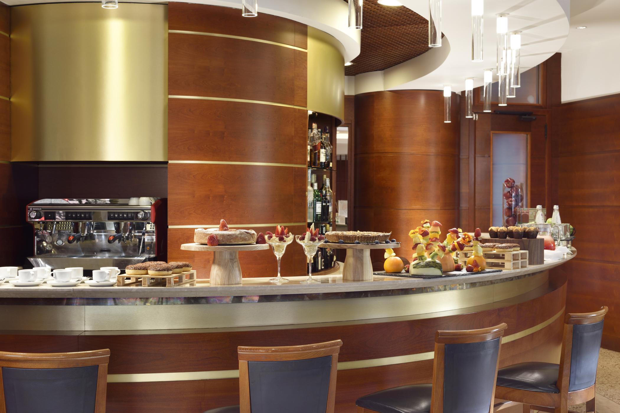 Una Hotels Cusani Milano Bagian luar foto