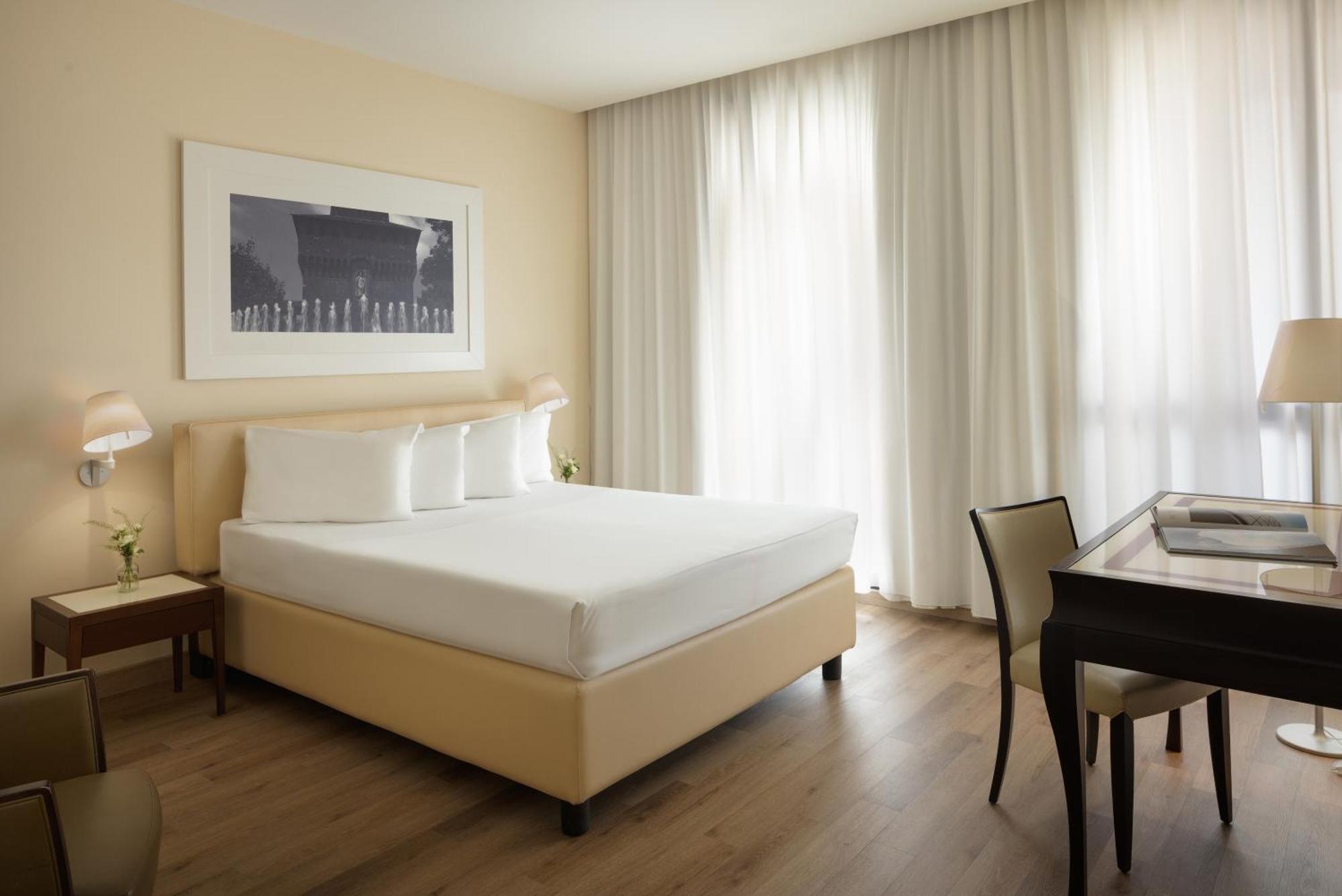 Una Hotels Cusani Milano Bagian luar foto