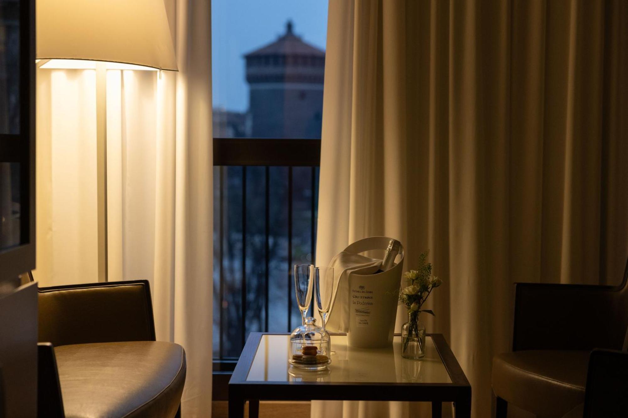 Una Hotels Cusani Milano Bagian luar foto