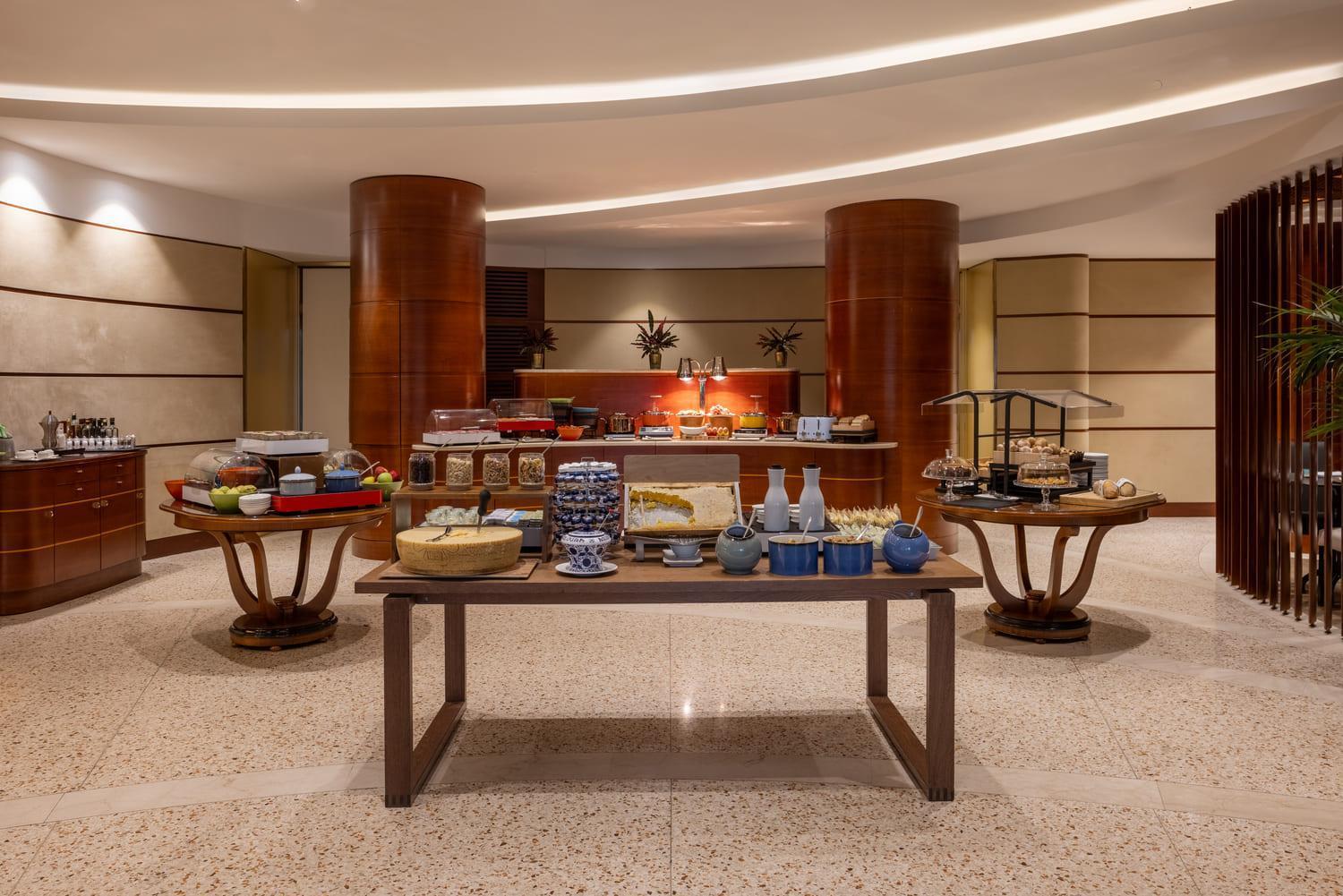 Una Hotels Cusani Milano Bagian luar foto